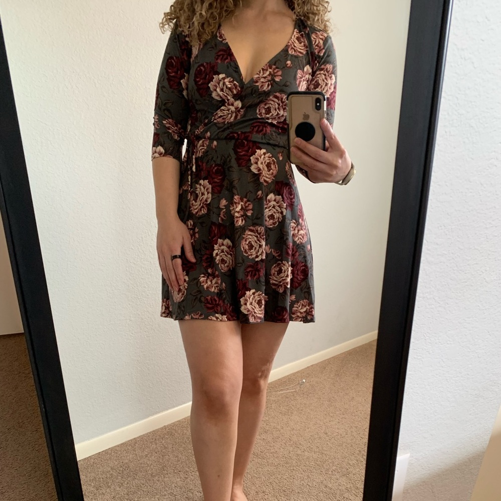 iZ BYER floral dress that is so comfy!